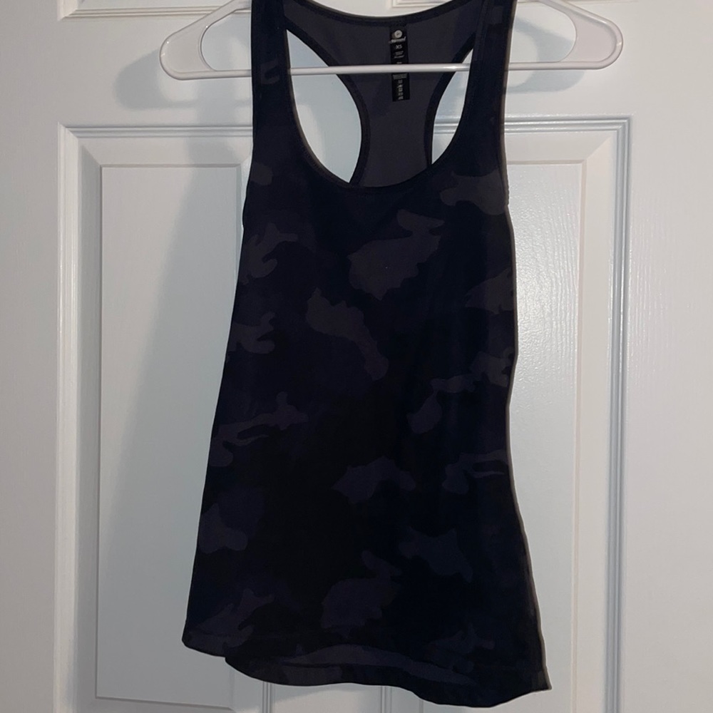 90 degree camo tank top